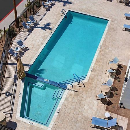 Towneplace Suites By Marriott Phoenix Glendale Sports & Entertainment District Eksteriør billede